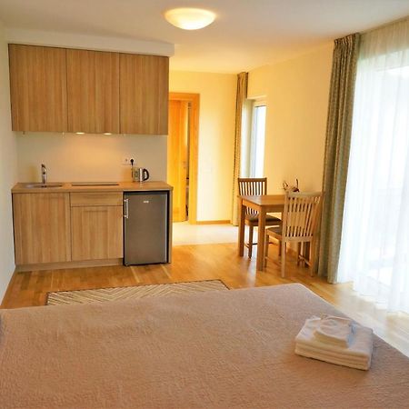 Smelio Vila Apartments Παλάγκα Εξωτερικό φωτογραφία