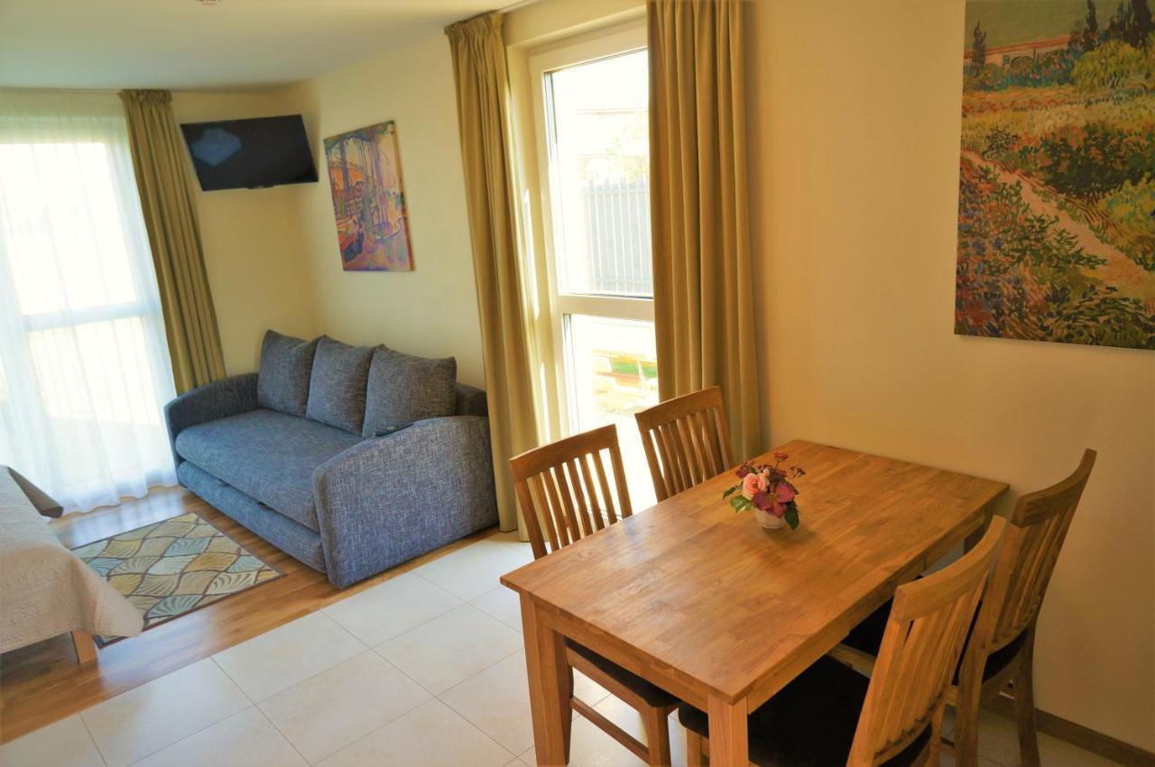 Smelio Vila Apartments Παλάγκα Εξωτερικό φωτογραφία